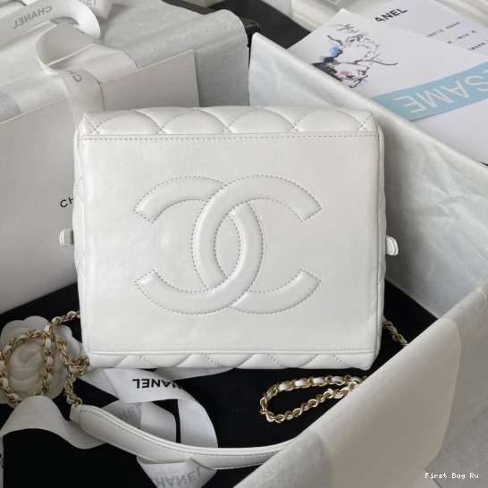 Firstbag Ru  CHANEL HANDLE TOP WITH BAG 0714